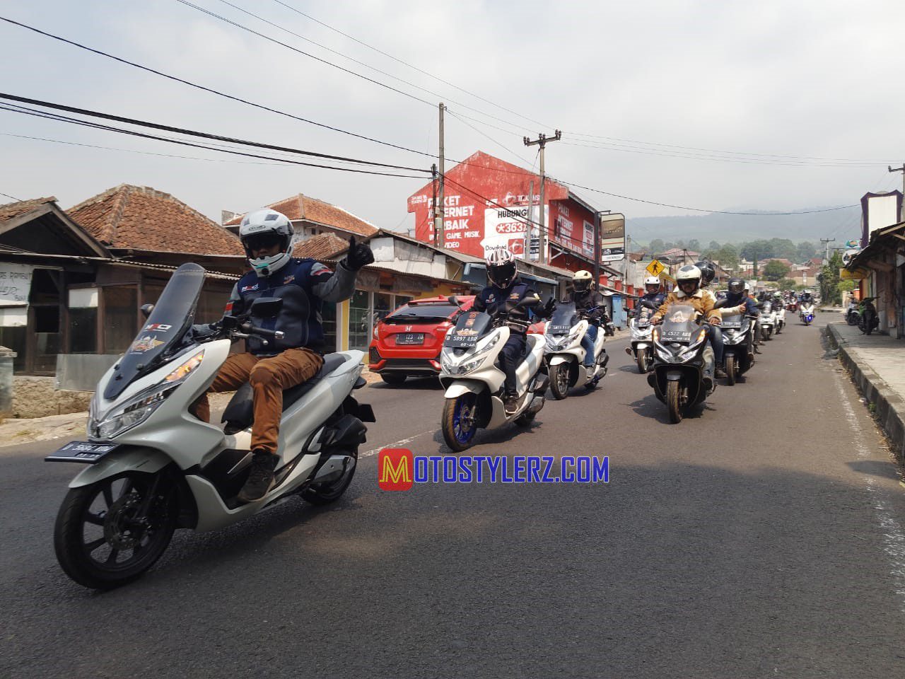 PT DAM-Gelar PCX Luxurious Touring