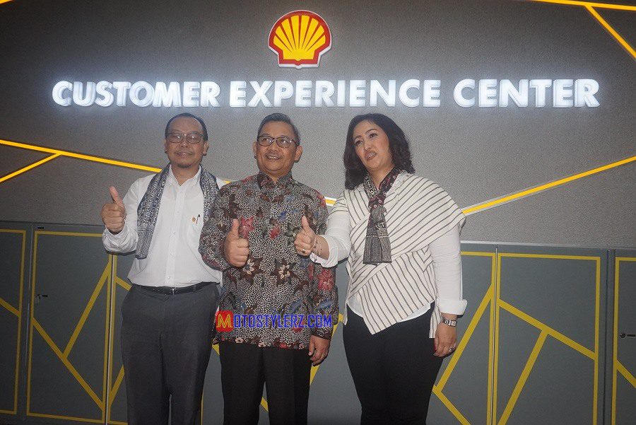 Peluncurkan Produk Pelumas Shell & Peresmikan Customer Experience Center (CEC)