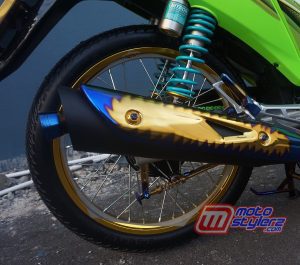 Modifikasi Motor Honda Supra X125 : Knalpot-Modis 2 Tone