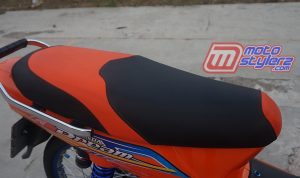 modifikasi honda kirana 2003 Kuningan : Custom Seat-Dikombain 2 Warna