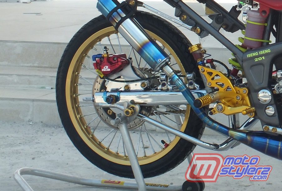 gambar modifikasi motor kawasaki ninja rr dumai : Kaki kaki-Langsing Blink Blink