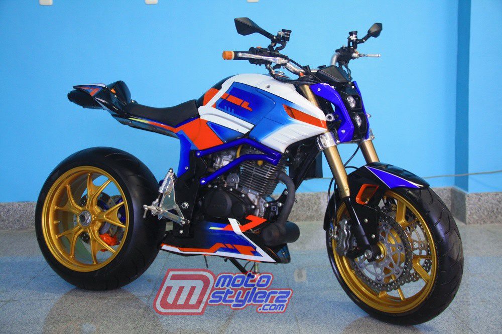 modifikasi motor honda tiger revo 2007 Makassar : Modifikasi Tiger-Berkonsep Futuristic