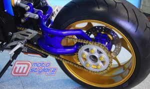 modifikasi motor honda tiger revo 2007 Makassar : Single Arm-Custom Bertandem Roda Gambot
