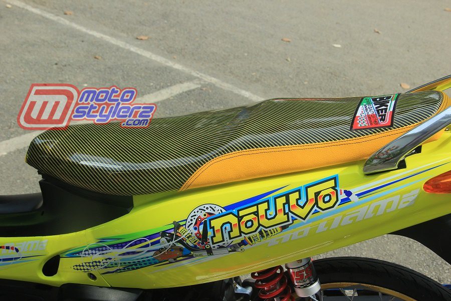 Jok-Motif Karbon Cocok Dikombo Warna Ngejreng