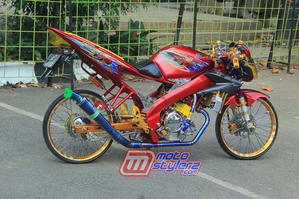Modifikasi Vixion-Enggan Frontal Demi Rookies Racing