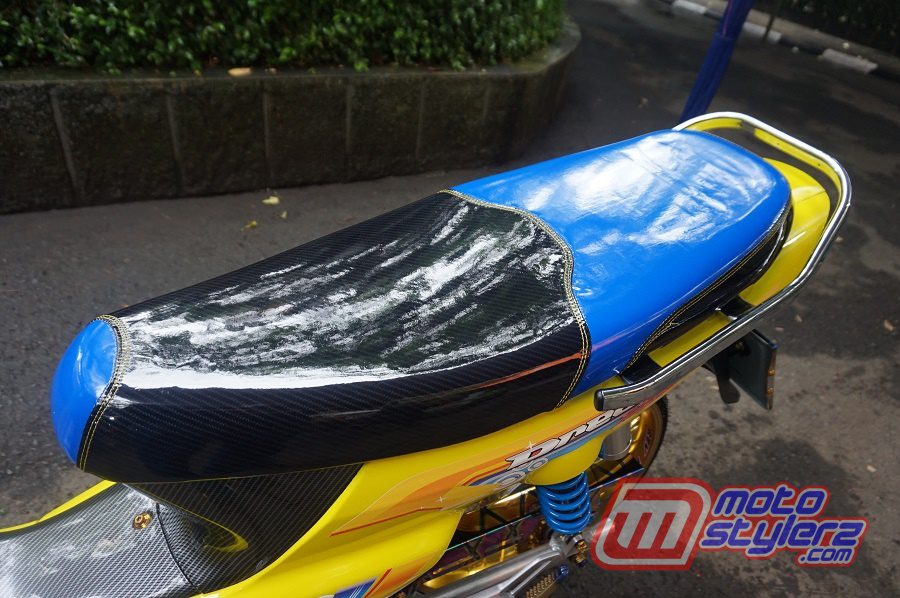 Custom Seat-Sekseh Berlapis Glossy Biker