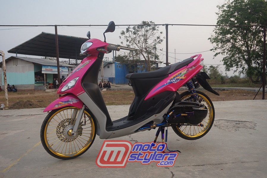 Modifikasi Mio-Disolek Tema Romantis