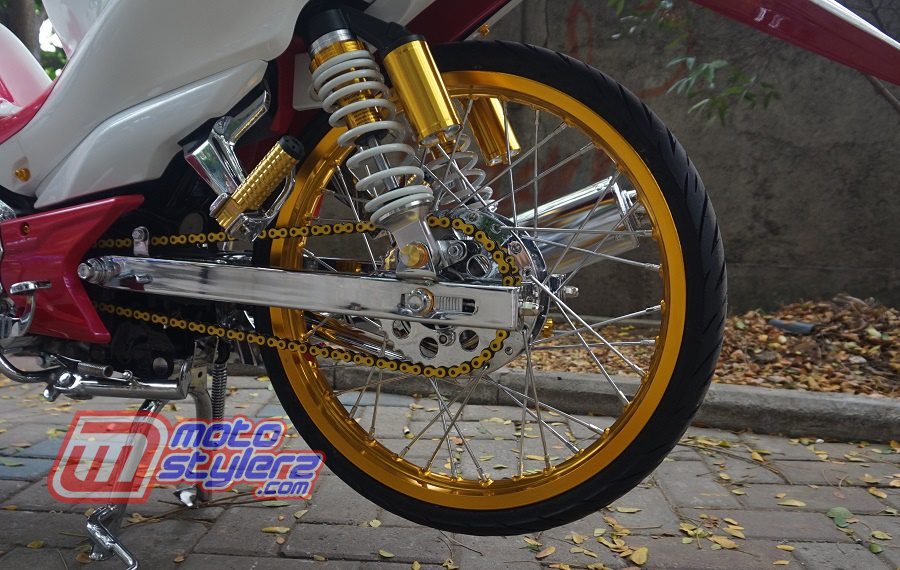 Kaki Kaki-Variasi Bertandem Blink Blink