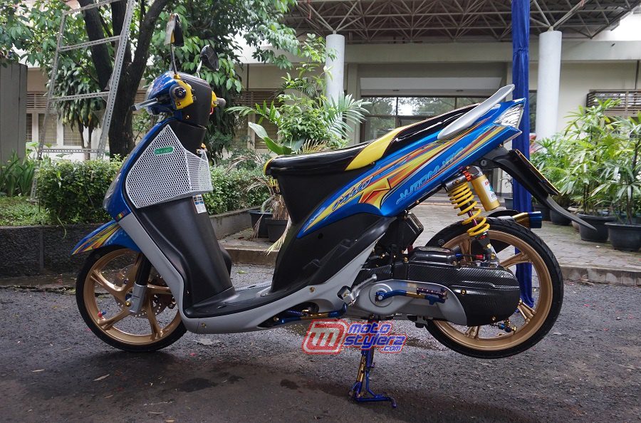 Modifikasi Mio-Sukses Dikeroyok 2 Modifikator