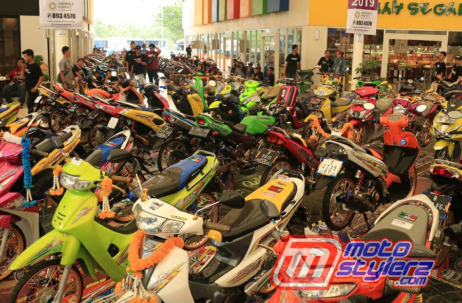 Motocontez by B'CAC Cikarang-Dikemas Nyentrik Bareng 131 Maskot Trendi