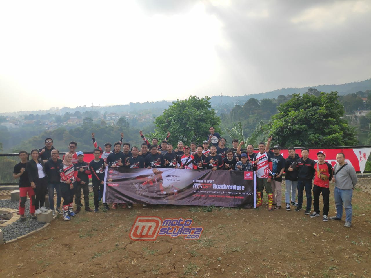 Komunitas Motor Adventure Honda & Perwakilan PT DAN-Bukti Jalin Keakraban Bermisi Silaturahmi