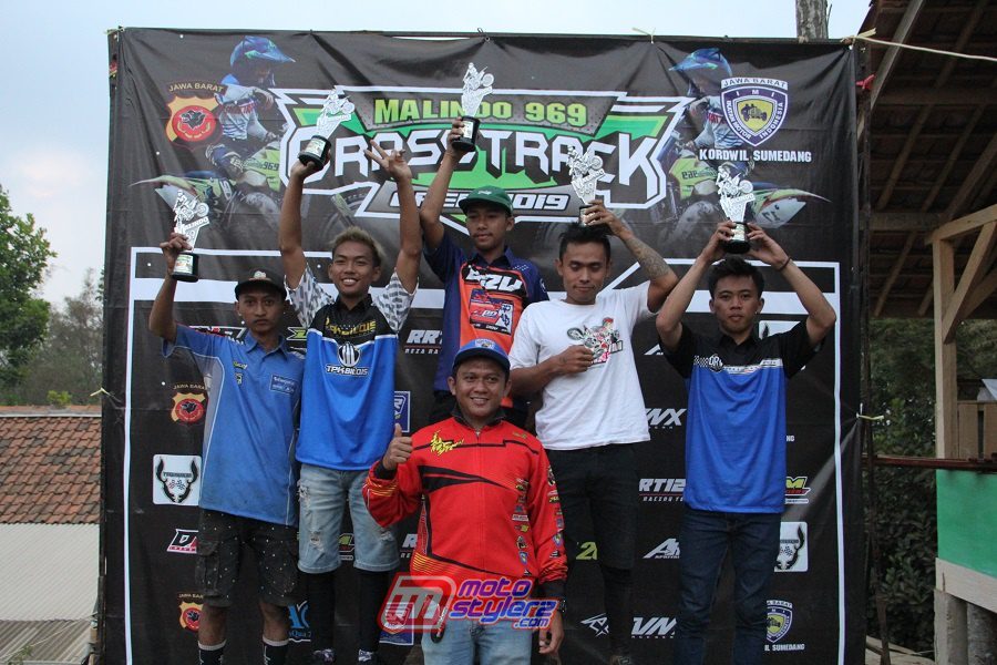 Podium Bebek Standart Local Sumedang-Bukti Animo Tuan Rumah Kian Bergairah