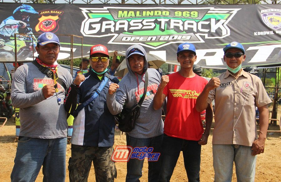 Skuad Pakusarakan Racing Commite-Kompak Mengawal Agenda Balap Garuk Tanah Jawa Barat