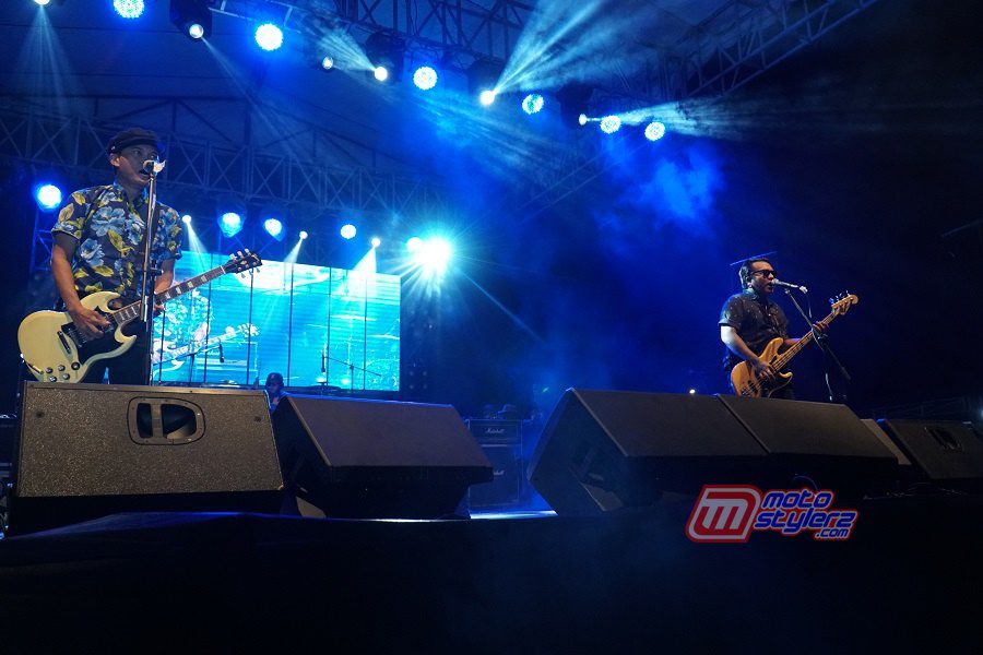 Endank Soekamti-All Out Menghibur Masyrakat Palembang