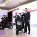 Marketing Director AHM Thomas Wijaya, President Director AHM Toshiyuki Inuma, Executive Director of Asian Honda Motor Co., Ltd. Atsushi Ogata (tengah), Executive Vice President Director AHM Johannes Loman dan Marketing Director AHM Mutsuo Usui mempernalkan All New Honda BeAT dan All New Honda BeAT Street di JIEXPO Kemayoran, Jakarta (16/01)