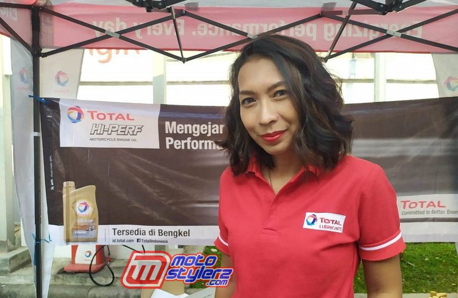 Magdalena Naibaho (Marketing Manager PT Total Oil Indonesia)