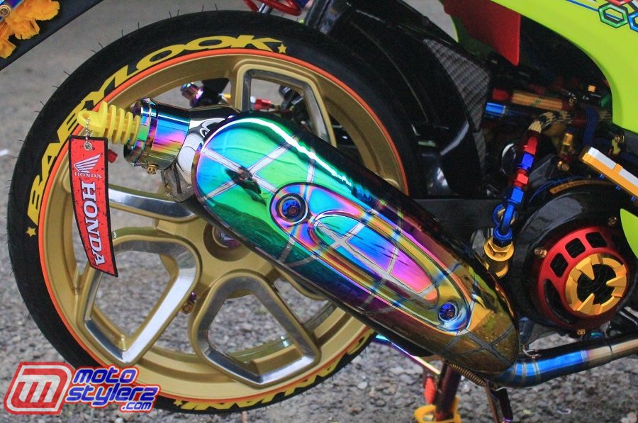 Muffler VND-Mewah Didukung Tameng Rainbow