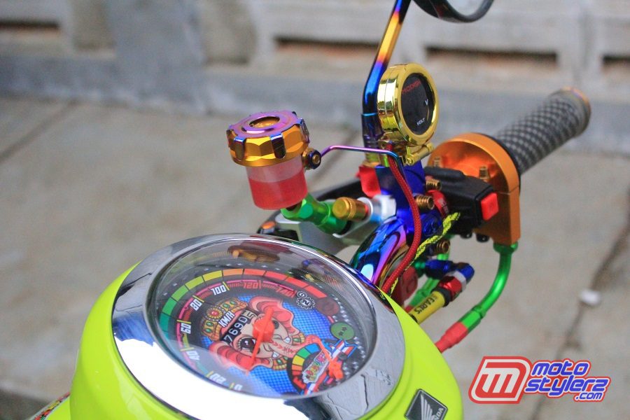 Multi Colour Aseso-Tampil Kian Glamour