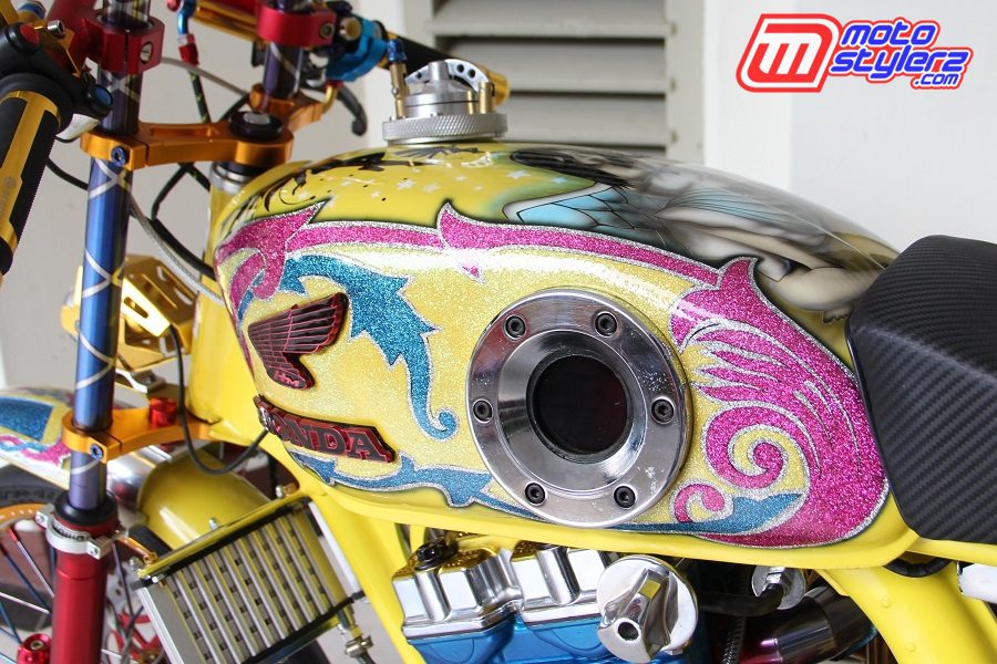 Fuel Tank-Meriah Bareng Corak Floral & Realish Airbrush