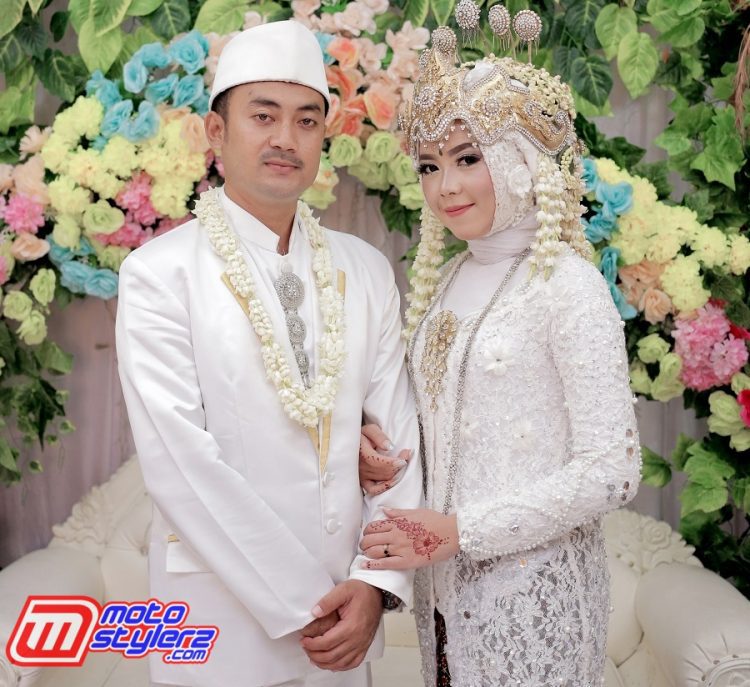 Ipey Olala & Ainun-Resmi Dalam Ikatan Sakral Pernikahan