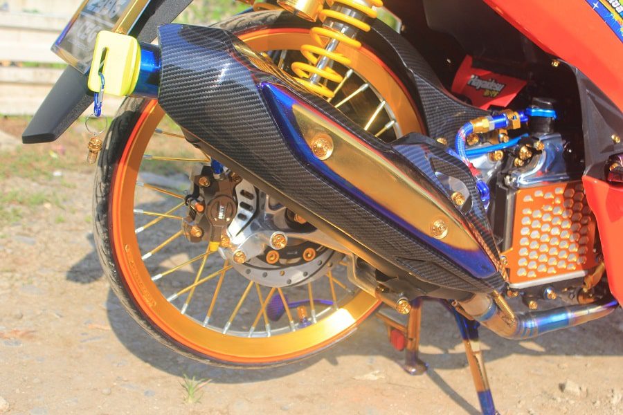 Cover Muffler-Wajib Lapis Karbon, Ikut Trend Terbaru