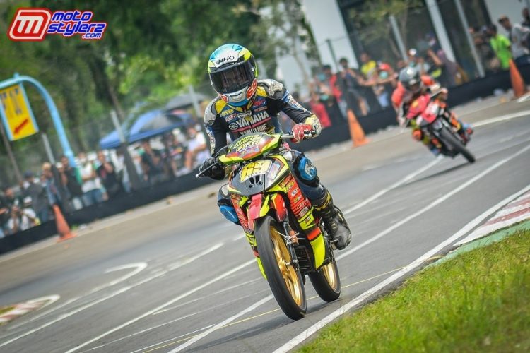 Aldiaz Saat bertarung di Kelas Bebek 2T Pemula