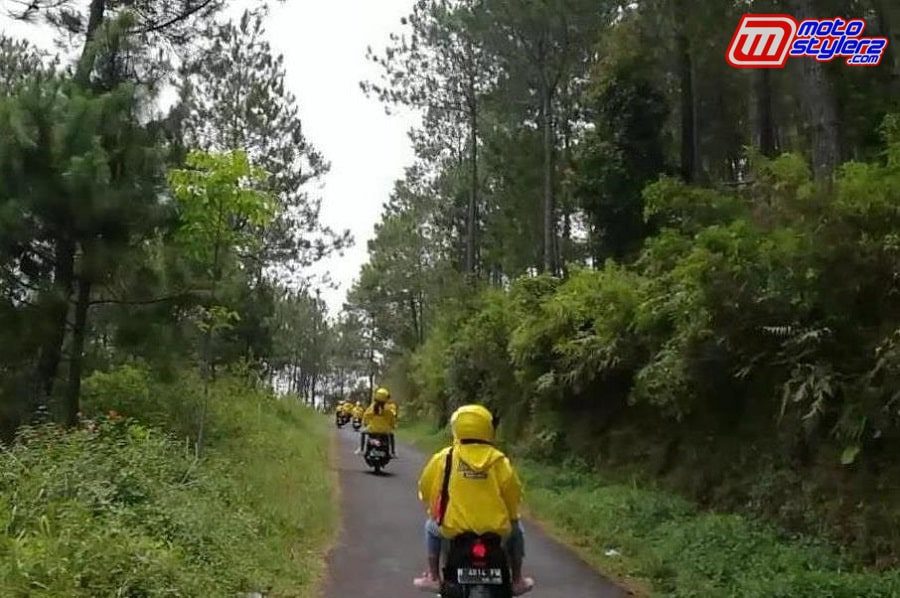 Peserta Fun Touring Yamaha-Disajikan Keindahan Alam, Jadi Ajang Test Keunggulan Produk Yamaha 125