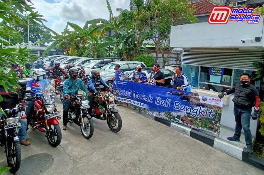 Start Peserta-Di Lepas Oleh I Putu Astawa (Kepala Dinas Pariwisata Provinsi Bali)