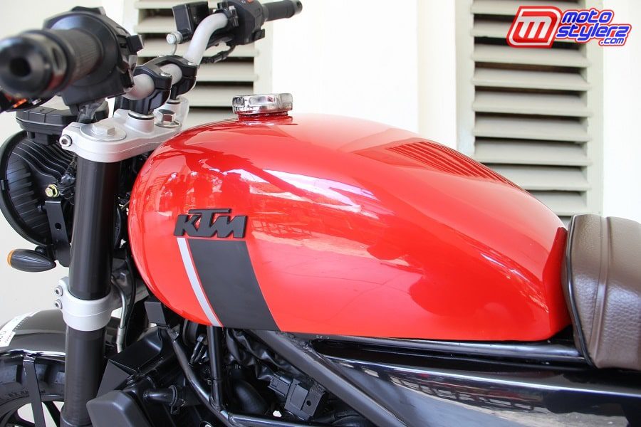 Custom Tank-Dimensi Lebih Besar, Cocok Buat Pecinta Retro Style