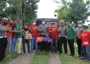 Aksi Sosial AMRF Jatim Bersama Satlantas Polres Ponorogo