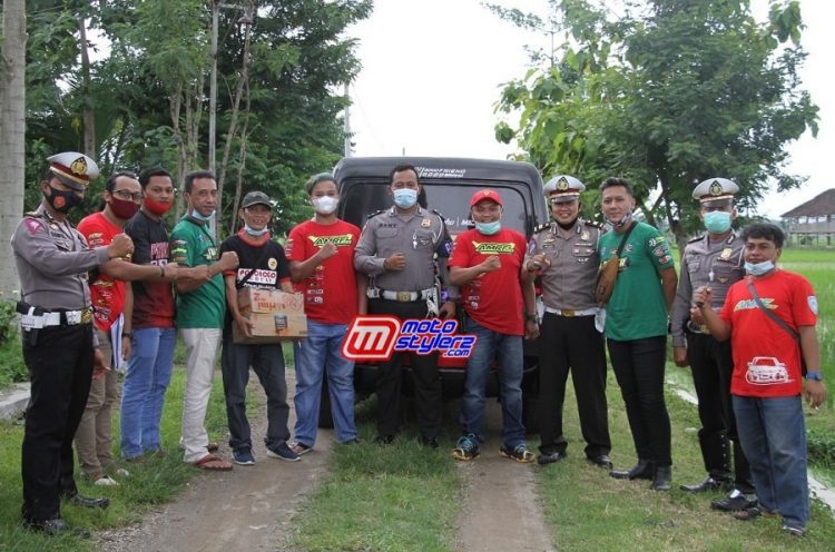 Aksi Sosial AMRF Jatim Bersama Satlantas Polres Ponorogo