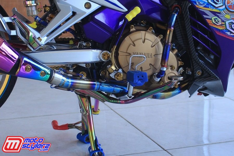 Blue & Rainbow Variasi-Detailing Tepat Penegas Modi Rookies
