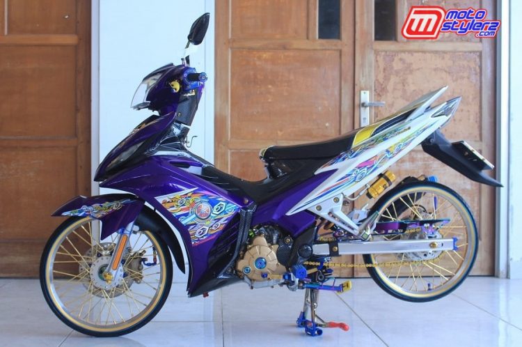 Maskot Thailook Pemula by Anien Speedshop feat RMR Family feat BMW Painting