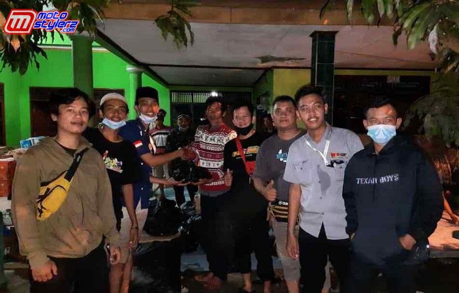 Pengurus WKMK Turun Langsung Menyapa Masyrakat Terkena Musibah Banjir