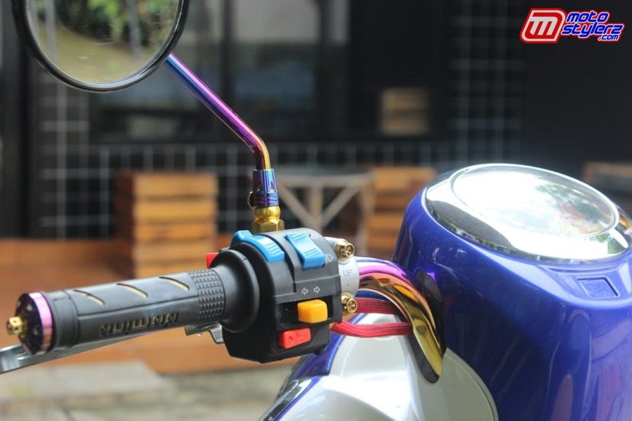 Stang-Berganti Twotone, Diserasikan Aseso