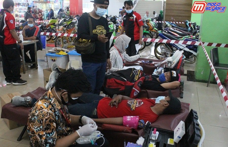 Aksi Donor Darah-Diikuti 100 Pendonor, Bukti Peduli Sesama