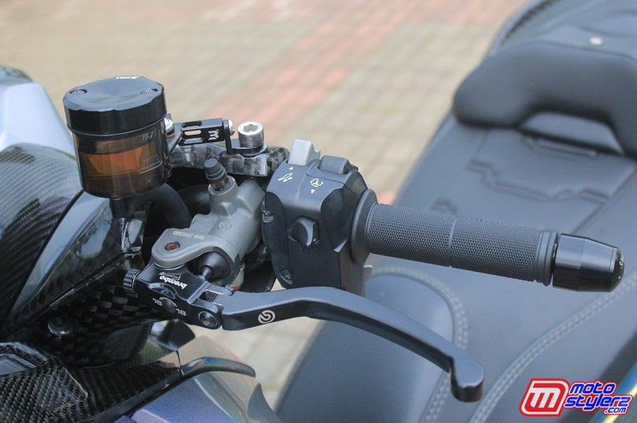 Pengereman-Mempercayakan Handle & Tabung Master Brembo