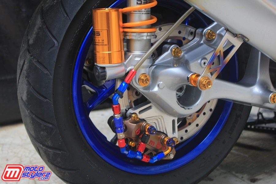 Penyetop-Digantikan Disc & Kaliper Brembo