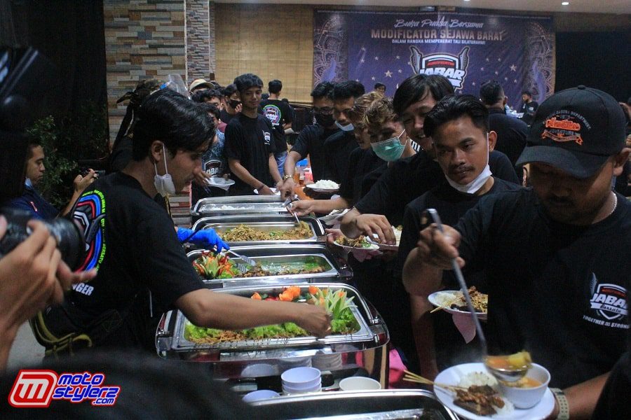 Buka Bersama-Guyub Penuh Kebersamaan Bareng Menu Khas Sunda