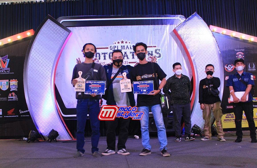 Penyerahan Motostylerz Pick-Special Custom Thropy by Purnama Motostylerz (Builder Glanets Radical Kustom)