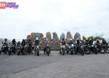Peserta XSR 155 Motoride di Pantai Seseh (Bali)