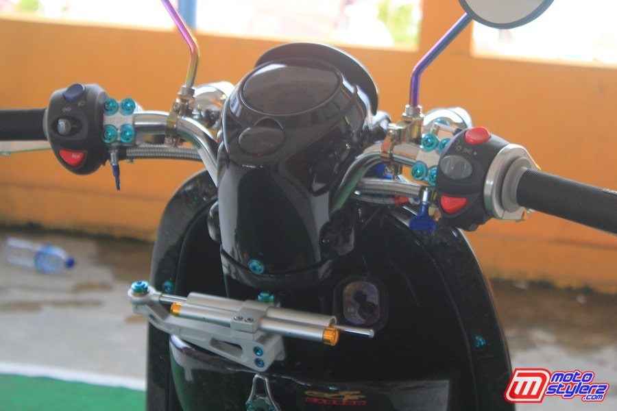 Stang Area-Full Blink Blink, Baut Titan Jadi Detailing Mewah