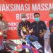 Gubernur Jateng Ganjar Pranowo (kanan) & Bupati Purbalingga Dyah Hayuning Pratiwi (kiri) Dalam Sesi Pengundian Hadiah Motor Yamaha Gear 125 Program Vaksinasi Covid-19