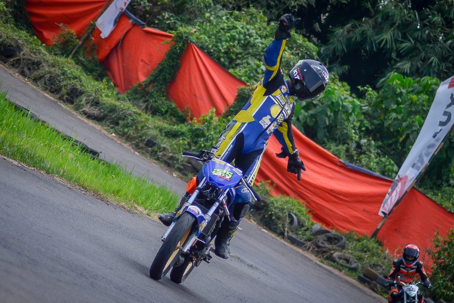 Selebrasi Adly M Taufik-Bawa Pulang 10 Jeti Nih