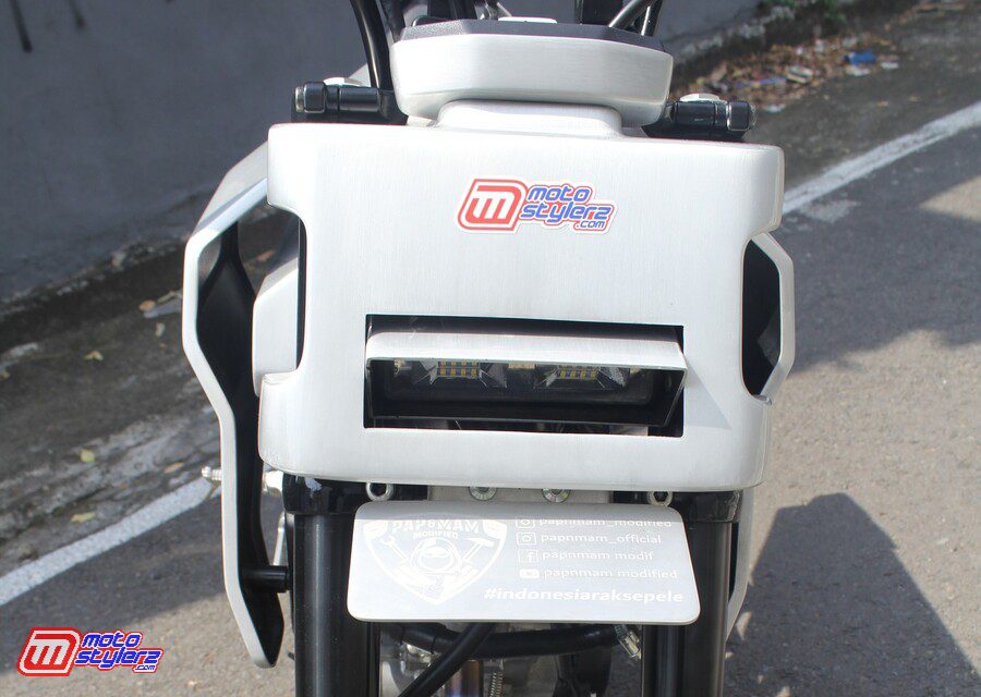 Custom Headlamp-Pop Up Style, Bisa Buka and Tutup Brader