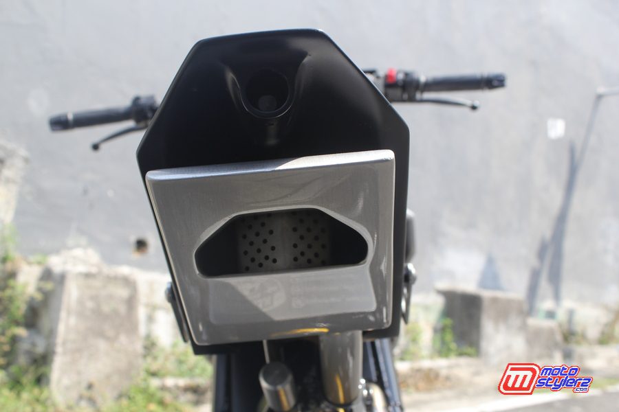 Rear Lamp-Desain Futuristik, Instal Kamera Pengintai