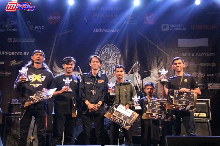 9. Terkeren di Kustomstyle