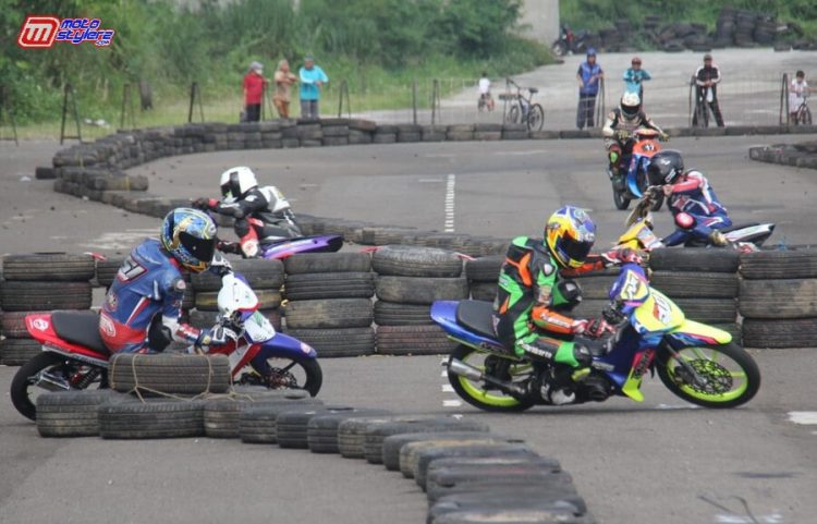 Roadrace Cimahi Dihadiri 400 Stater