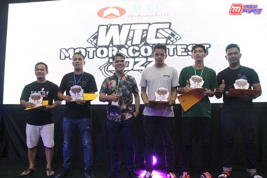 Bamby (Ketua Pelaksana) Bersama Juara 2T Fashion Style