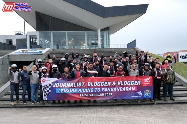 Peserta Leisure Riding Bersama Managemen PT DAM Kompak Ngaspal Bareng
